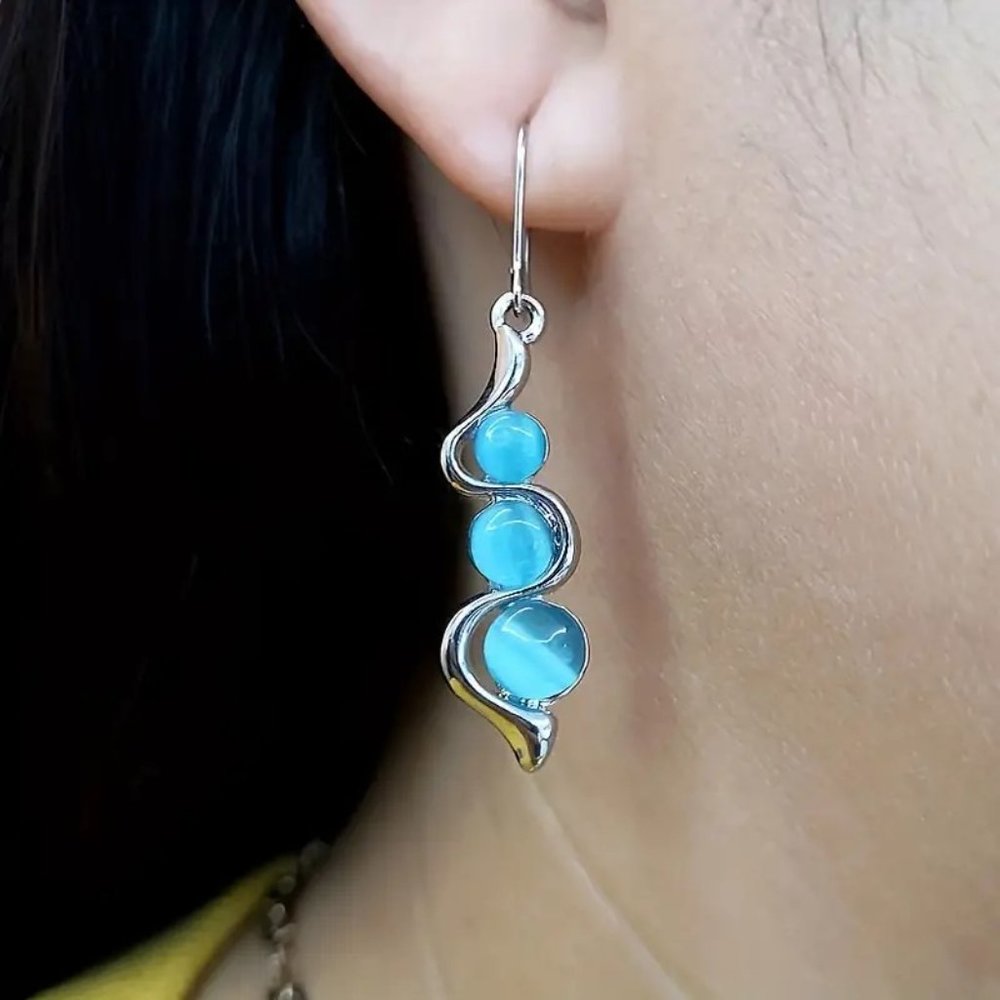 NEW! Blue and silver cat's eye drop earrings